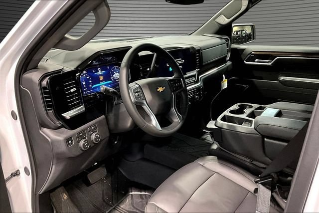 2026 Chevrolet Silverado 1500 LT - Photo 7