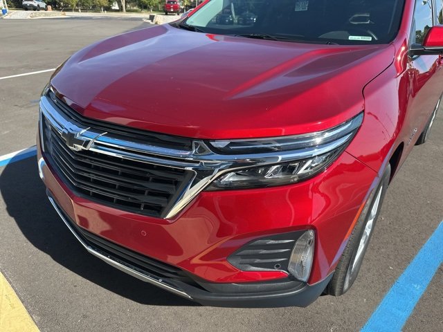 2024 Chevrolet Equinox LT photo 3
