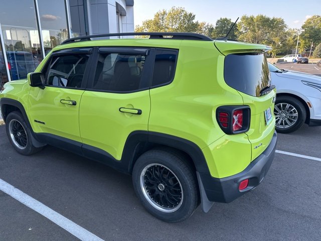 2017 Jeep Renegade Latitude North Edition photo 3