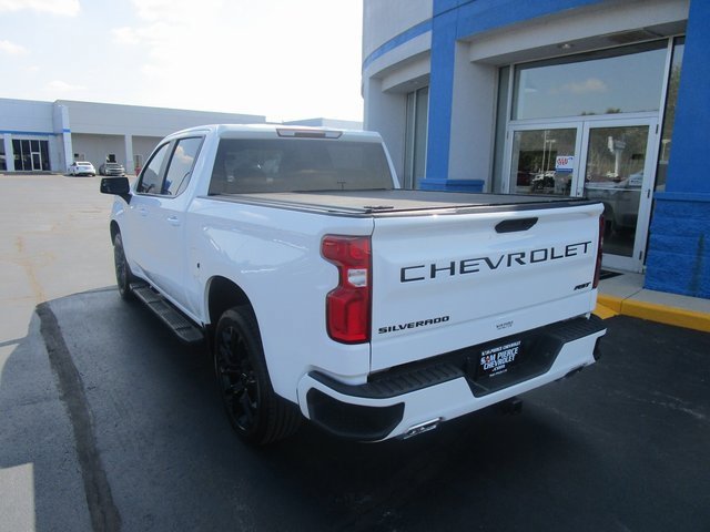 2022 Chevrolet Silverado 1500 RST photo 3