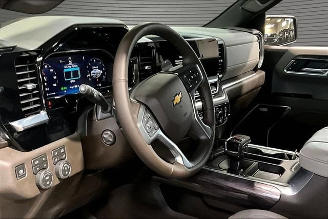 2026 Chevrolet Silverado 1500 LTZ - Photo 7