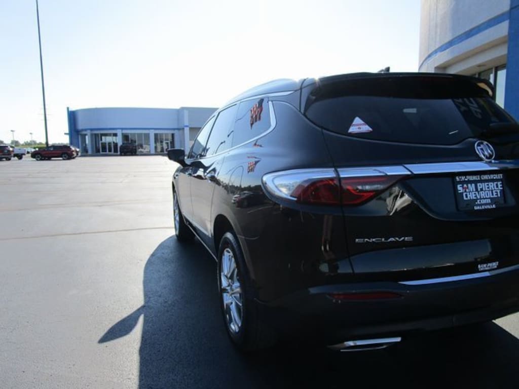 Used 2023 Buick Enclave Essence SUV