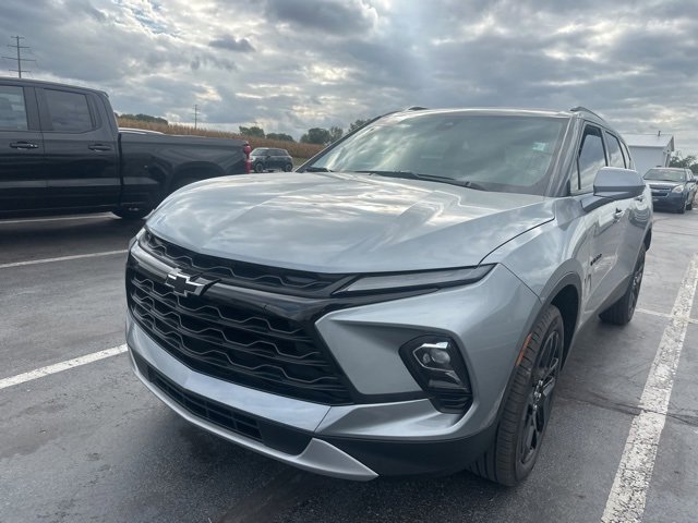 2023 Chevrolet Blazer 2LT photo 2