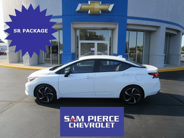 2023 Nissan Versa Sedan SR