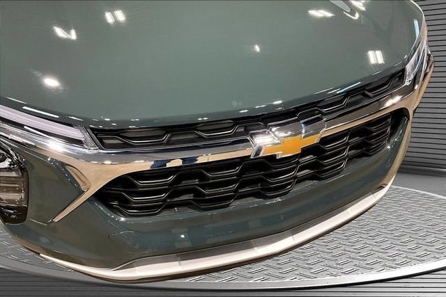 2025 Chevrolet Trax LT - Photo 30