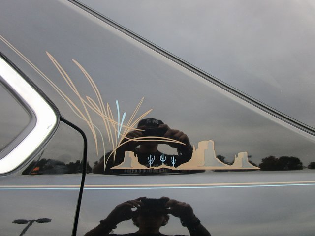 2016 Chevrolet Equinox LTZ photo 3