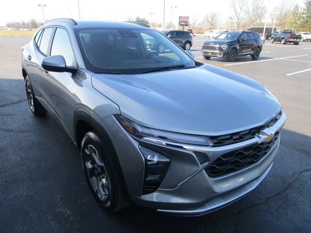 2026 Chevrolet Trax LT - Photo 7
