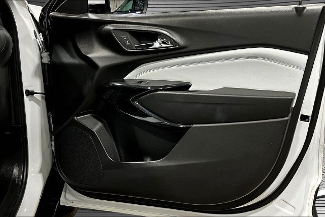 2025 Chevrolet Trax LT - Photo 24