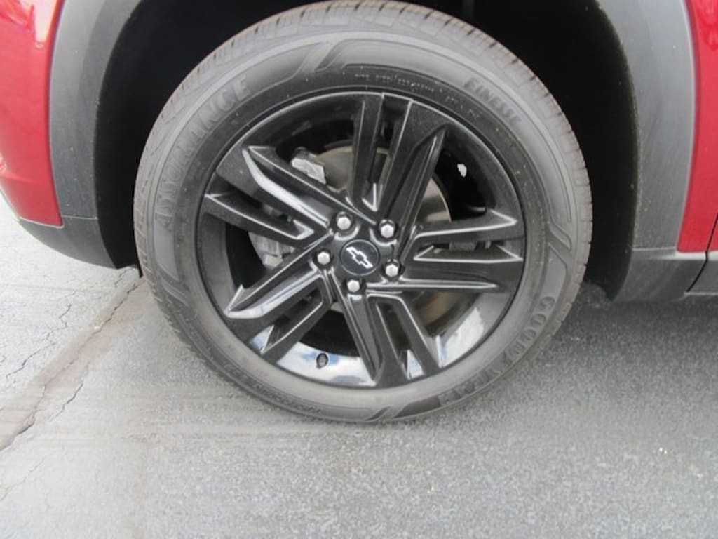 Used 2024 Chevrolet Trax Activ SUV