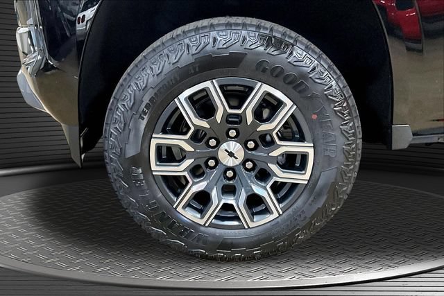 2026 Chevrolet Colorado Z71 - Photo 12