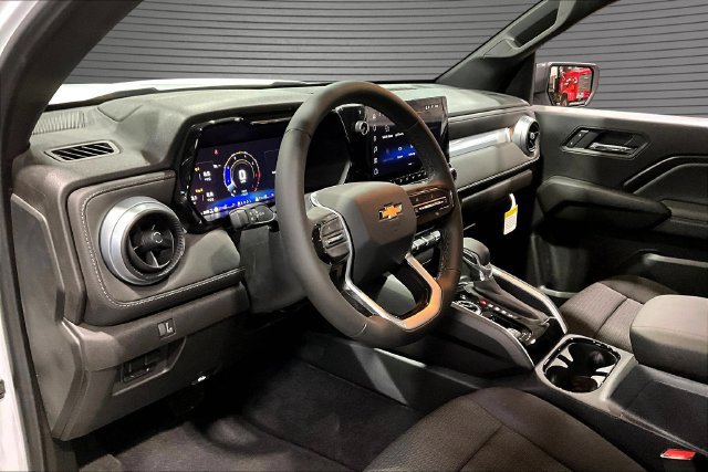 2026 Chevrolet Colorado LT - Photo 6