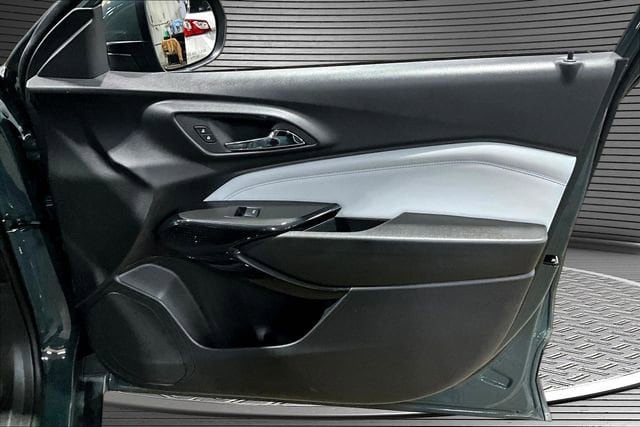 2025 Chevrolet Trax LT - Photo 25