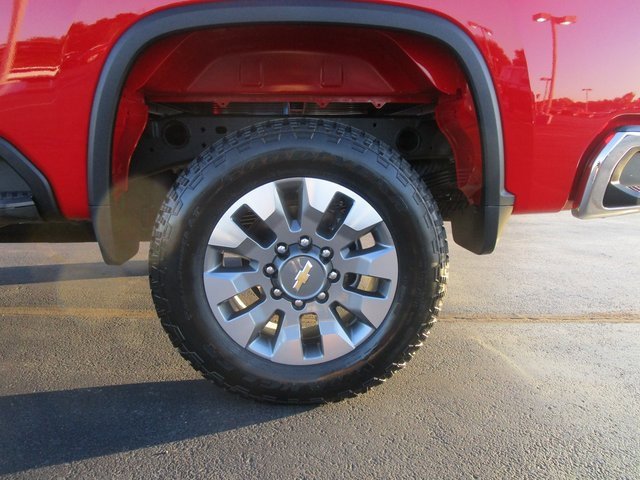 2026 Chevrolet Silverado 2500HD LT photo 2