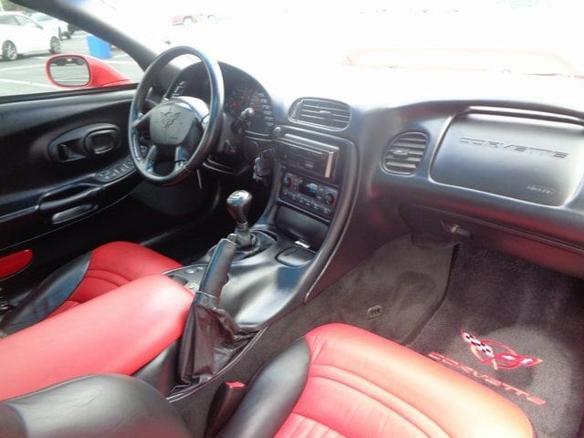 2001 Chevrolet Corvette Base - Photo 10
