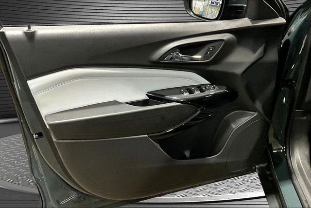 2025 Chevrolet Trax LT - Photo 18