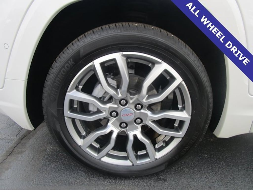 Used 2024 GMC Terrain Denali SUV