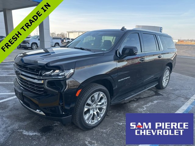 2021 Chevrolet Suburban LT's photo