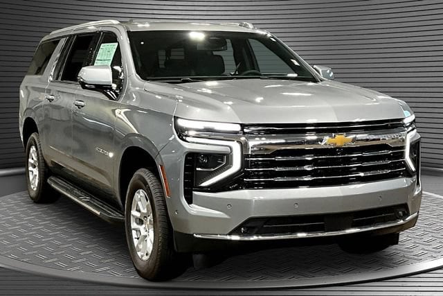 2026 Chevrolet Suburban LT - Photo 2