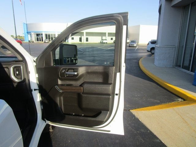 2022 Chevrolet Silverado 1500 Limited LT Trail Boss - Photo 24