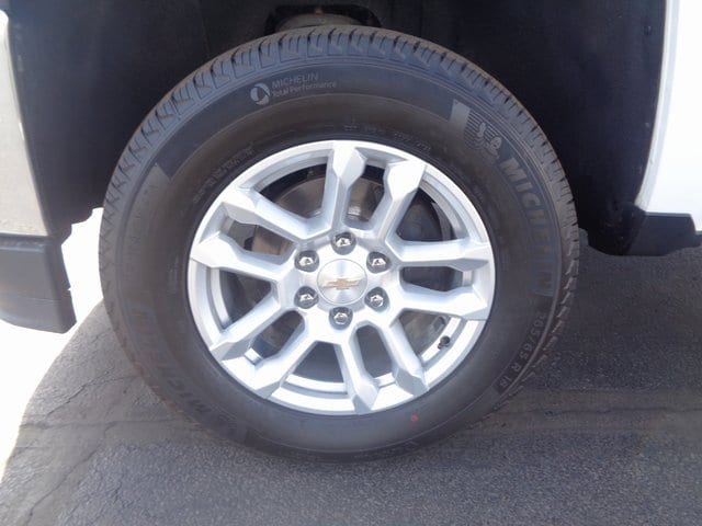Used 2019 Chevrolet Silverado 1500 LD LT with VIN 2GCVKPEC2K1142191 for sale in Daleville, IN