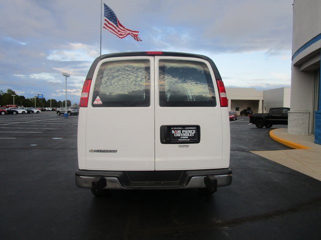 2023 Chevrolet Express Cargo 2500 Van photo 3