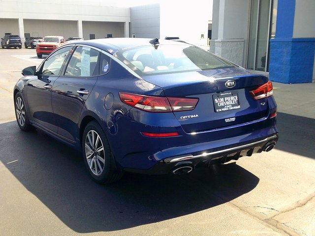 2020 Kia Optima EX Premium photo 3