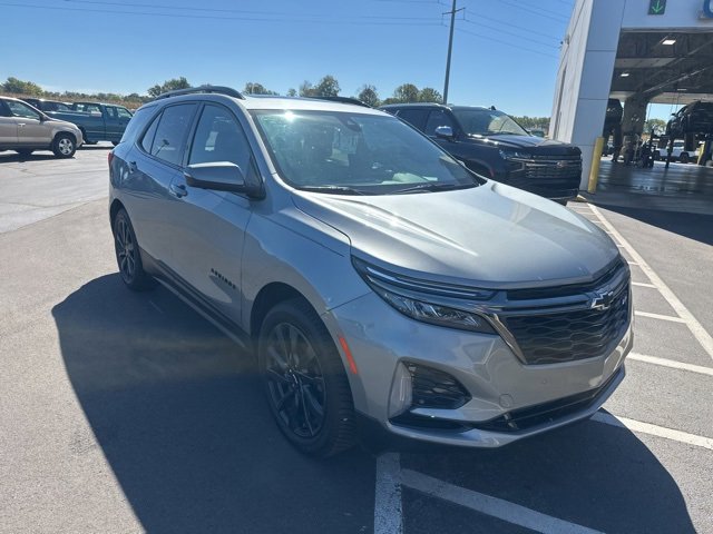 2023 Chevrolet Equinox RS photo 2