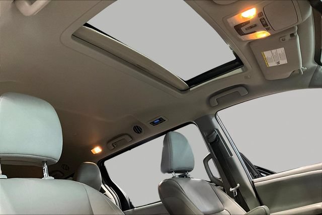 2019 Toyota Sienna XLE - Photo 27