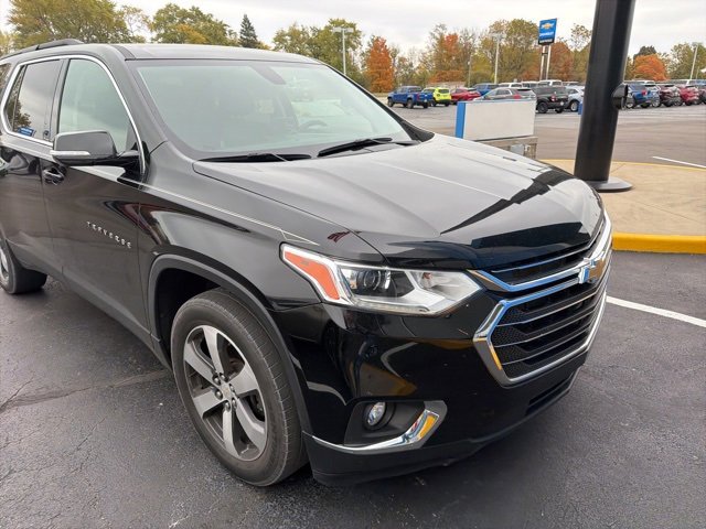 2020 Chevrolet Traverse Leather photo 2