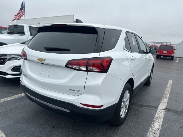 2023 Chevrolet Equinox LT photo 3
