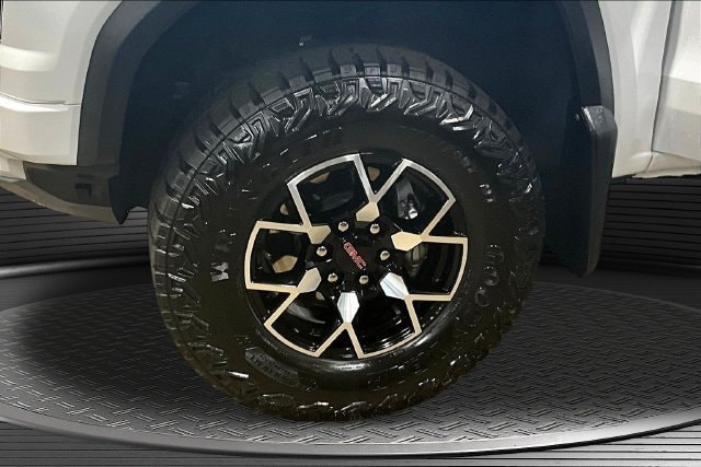 2026 GMC Canyon AT4X - Photo 34