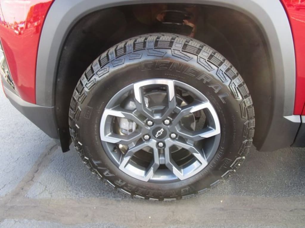 New 2026 Chevrolet Equinox Activ SUV