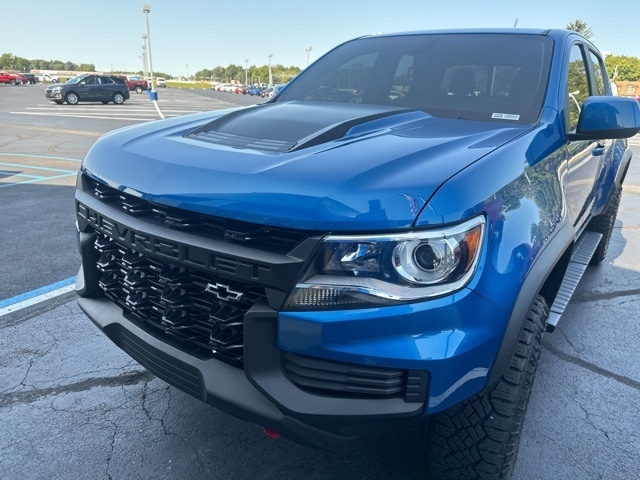 Used 2021 Chevrolet Colorado ZR2 with VIN 1GCGTEEN6M1222548 for sale in Daleville, IN