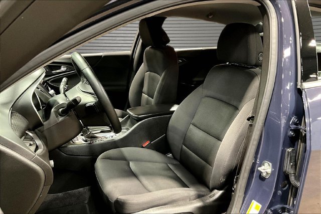 2025 Chevrolet Malibu RS - Photo 15
