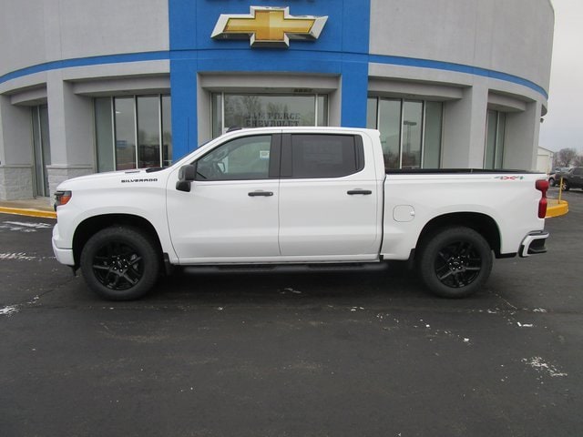 2026 Chevrolet Silverado Custom's photo