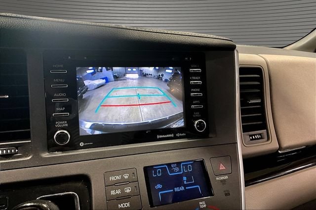 2019 Toyota Sienna XLE - Photo 14