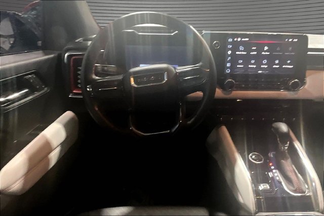 2026 GMC Canyon AT4X - Photo 9