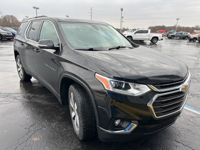 Used 2019 Chevrolet Traverse 3LT with VIN 1GNERHKWXKJ120615 for sale in Daleville, IN