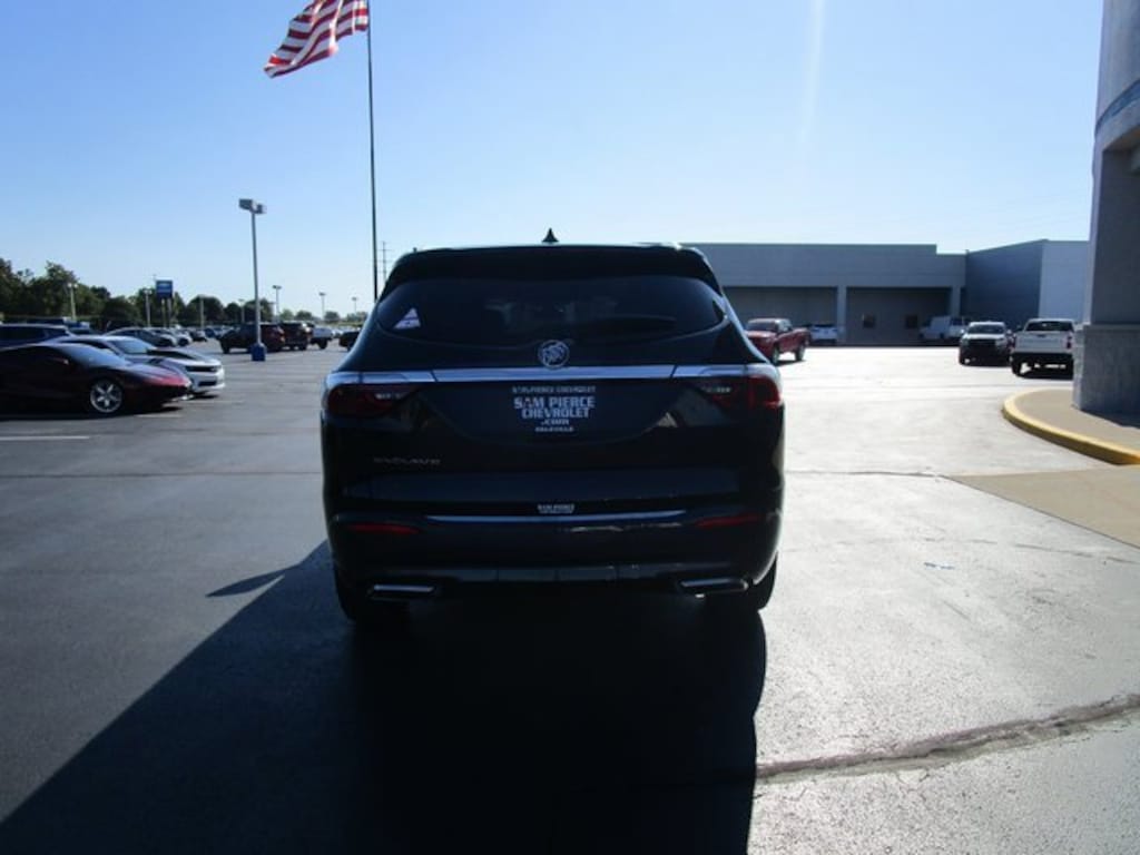 Used 2023 Buick Enclave Essence SUV