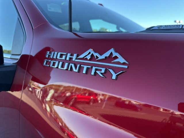 2025 Chevrolet Silverado High Country photo 3