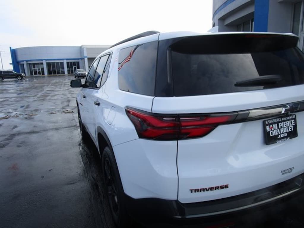 Used 2022 Chevrolet Traverse Premier SUV
