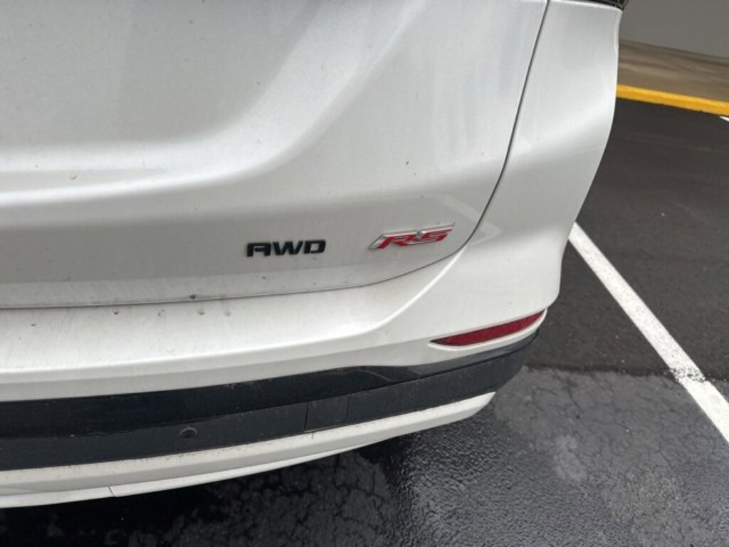 Used 2024 Chevrolet Equinox RS SUV