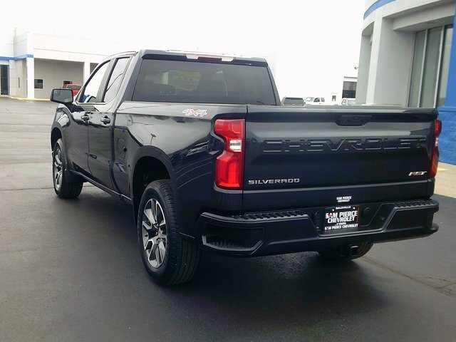 2022 Chevrolet Silverado 1500 RST photo 3