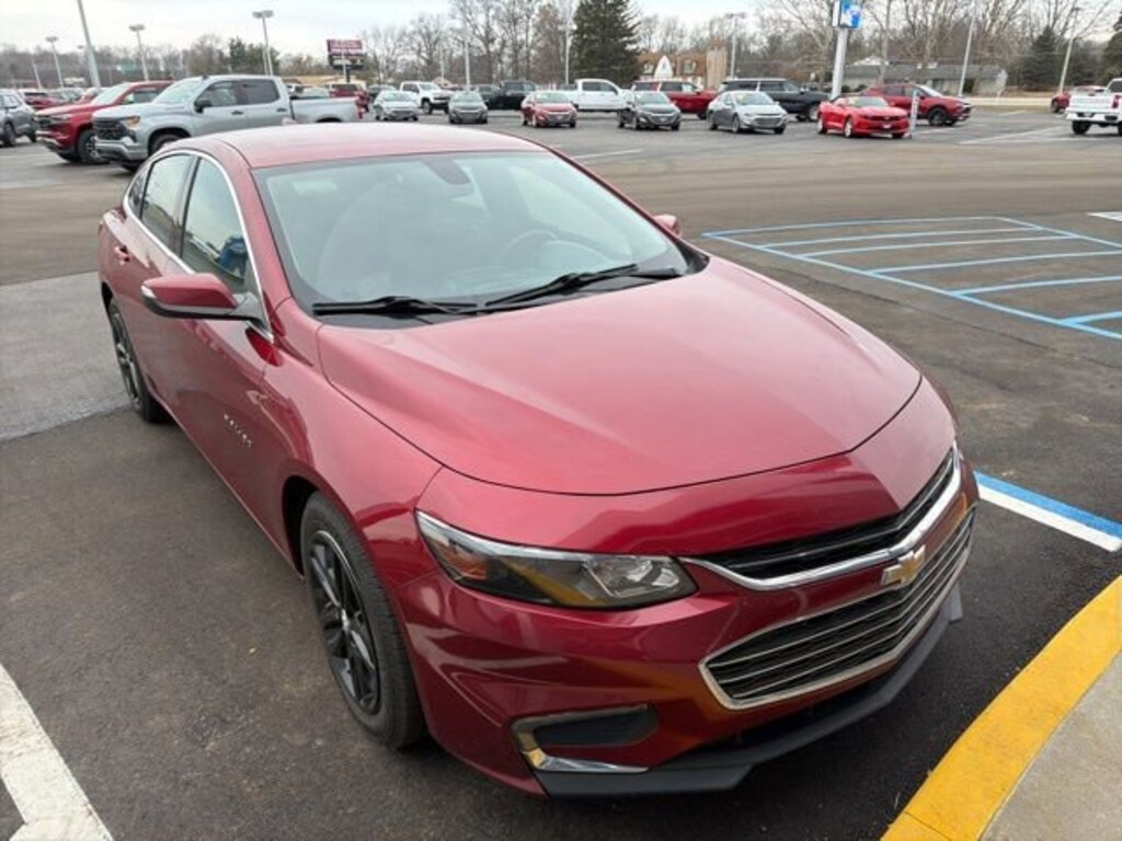 Used 2018 Chevrolet Malibu LT Car