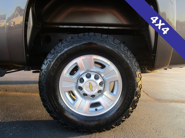 2008 Chevrolet Silverado 2500HD LTZ photo 2