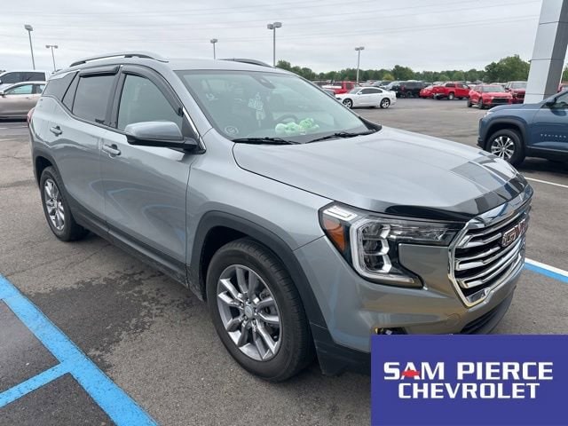 2024 GMC Terrain SLT FWD's photo