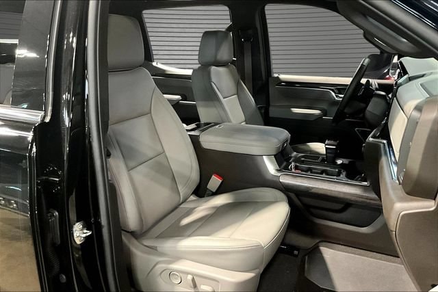 2026 Chevrolet Silverado 1500 LTZ - Photo 10