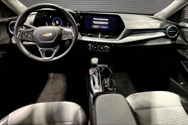 2025 Chevrolet Trax LT - Photo 7