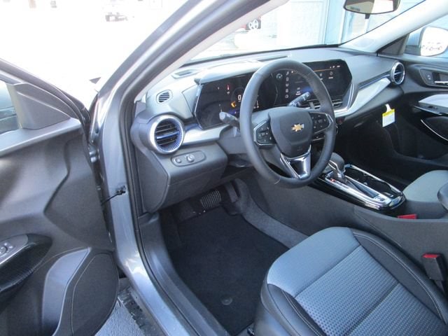 2026 Chevrolet Trax LT - Photo 18