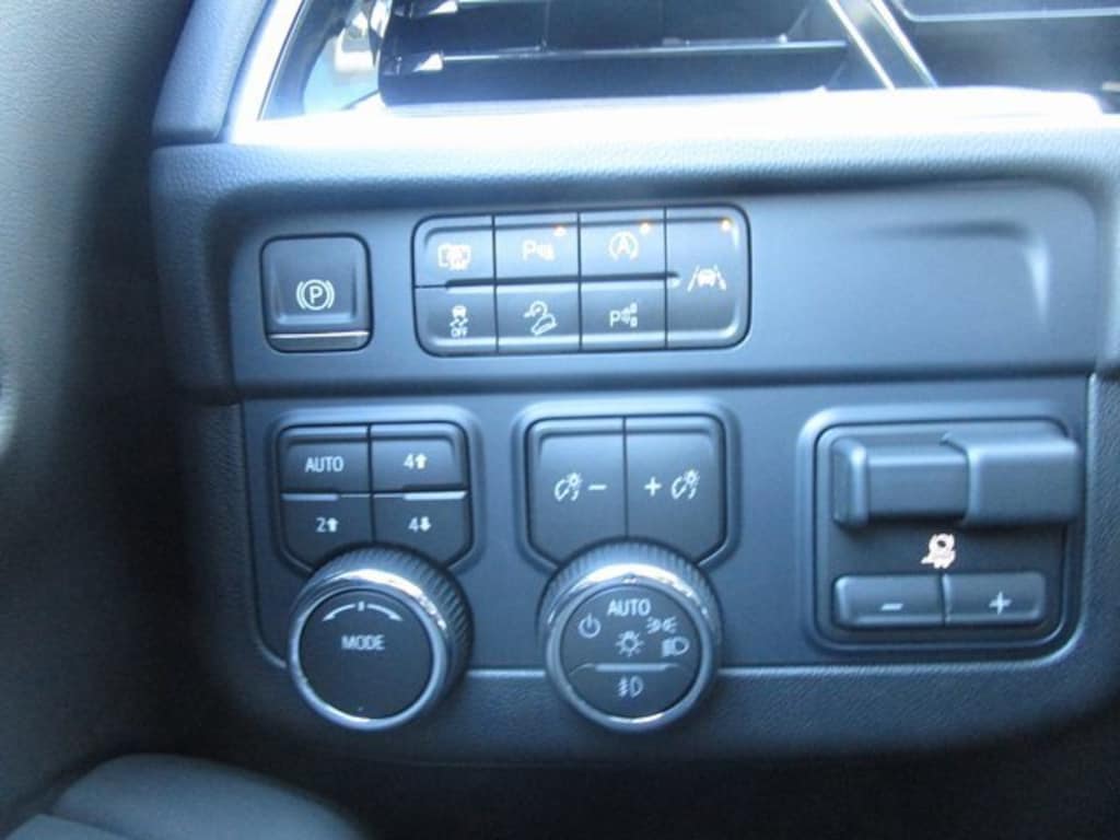 New 2026 Chevrolet Suburban LT SUV